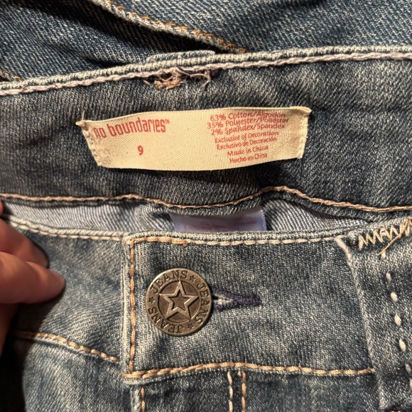 Jean Capris - Picture 3 of 3